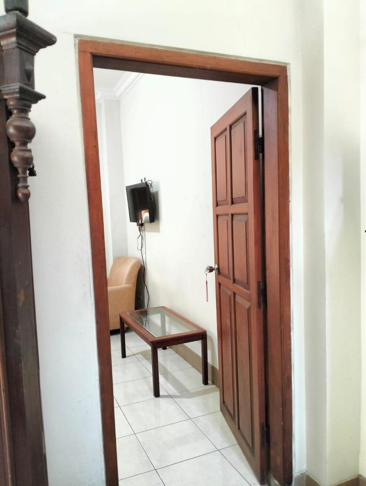 Nakula Familiar Inn Denpasar Exteriör bild