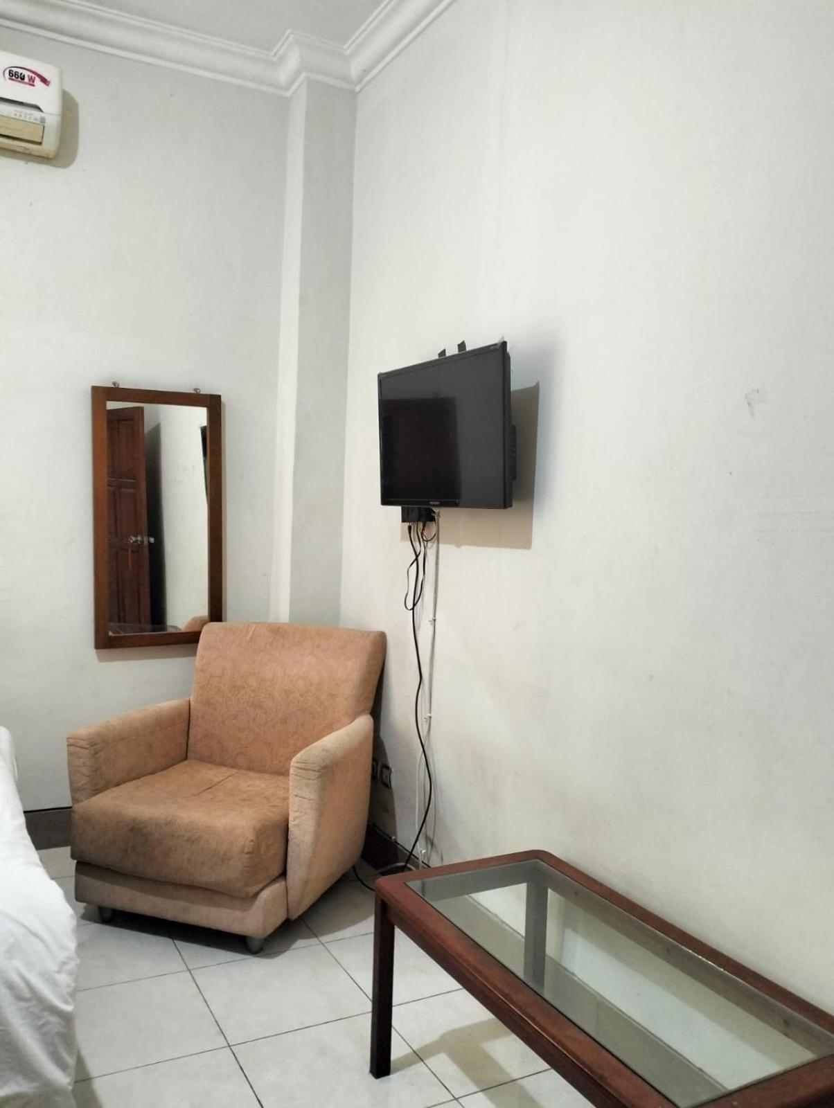Nakula Familiar Inn Denpasar Exteriör bild